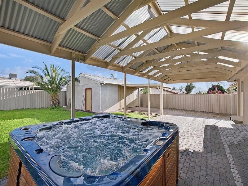 3 Metcalfe Avenue, Modbury Heights SA 5092