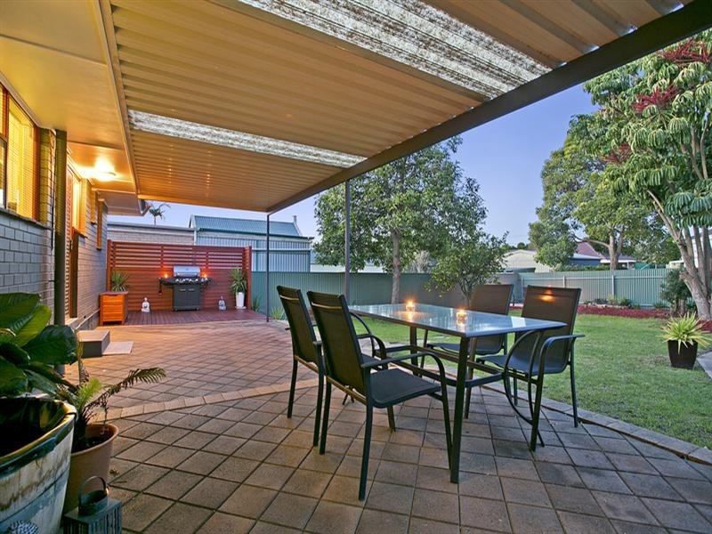2 Geoffrey Avenue, Valley View SA 5093