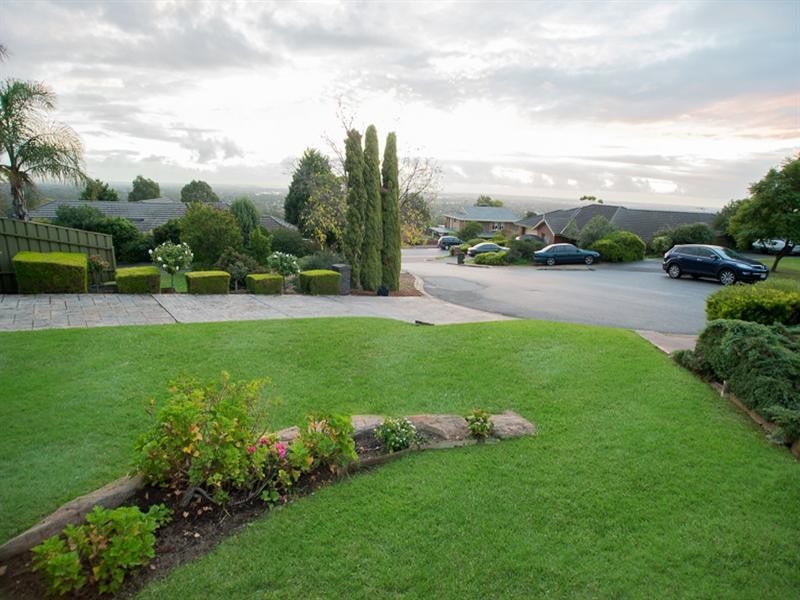 9 Hampton Court, Hillbank SA 5112