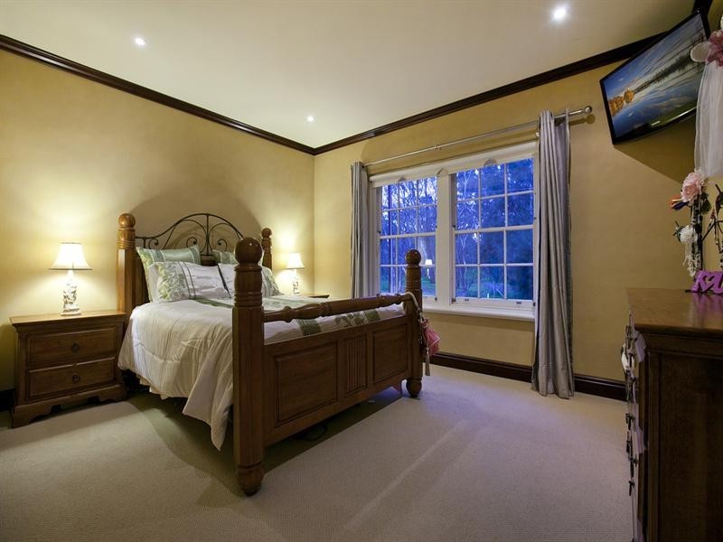 2 Shannon Rise, Banksia Park SA 5091