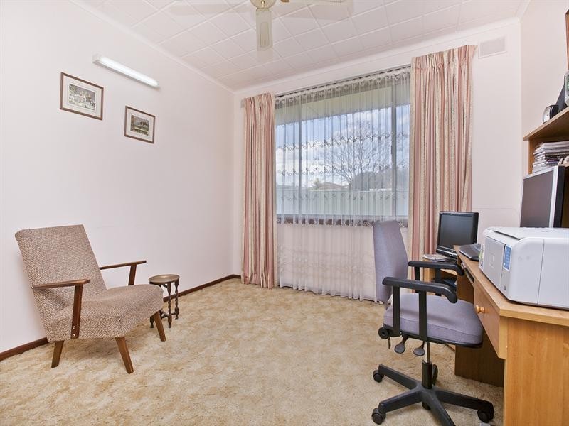 33 Carribean Terrace, Para Hills SA 5096