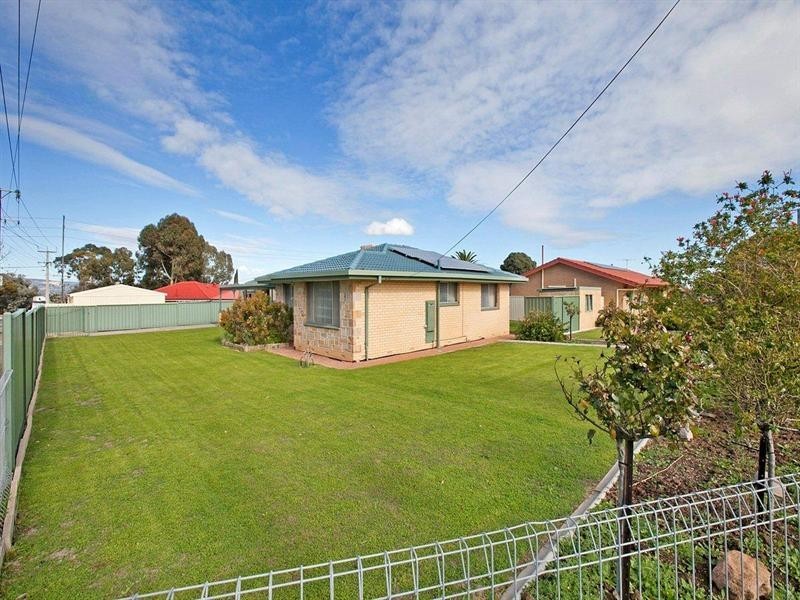 33 Carribean Terrace, Para Hills SA 5096