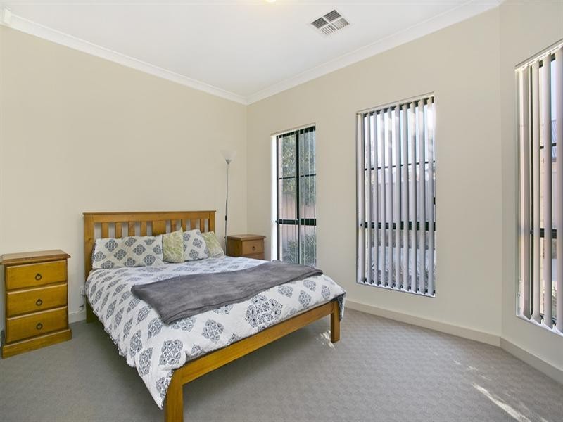 10 Reservoir Road, Hope Valley SA 5090