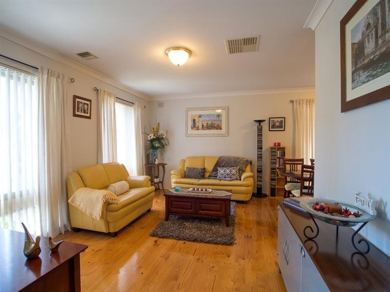 2 Lake View Crescent, Highbury SA 5089