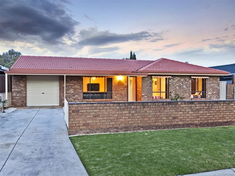 12 Coolen Crescent, Burton SA 5110