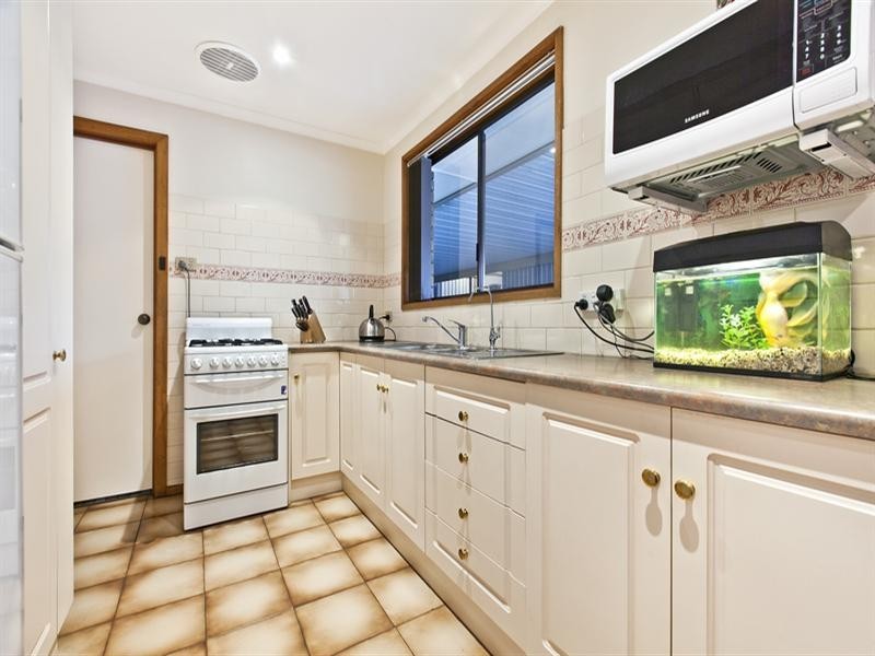 12 Coolen Crescent, Burton SA 5110