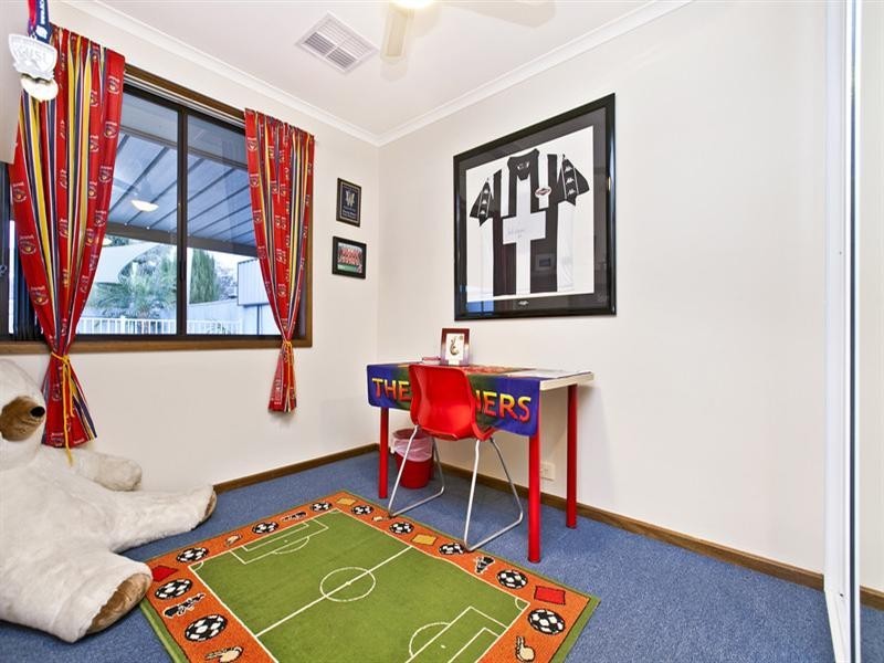 12 Coolen Crescent, Burton SA 5110