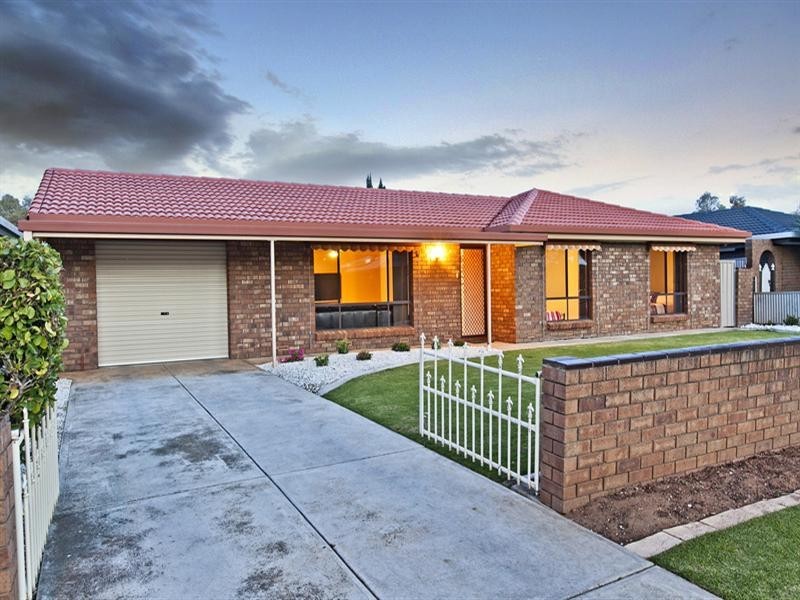 12 Coolen Crescent, Burton SA 5110