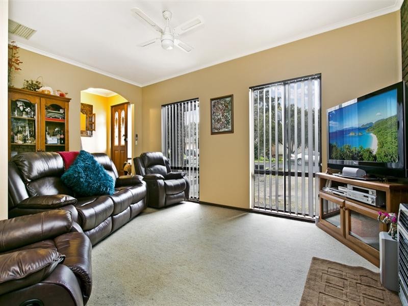 14 Creek View Drive, Redwood Park SA 5097