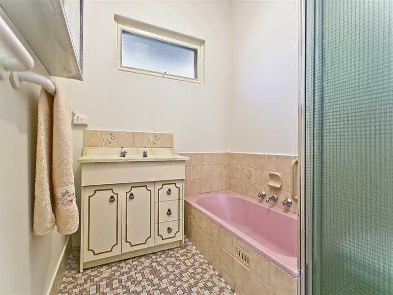 9 St Ives Drive, Parafield Gardens SA 5107