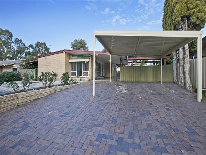 32 Greenway Drive, Surrey Downs SA 5126