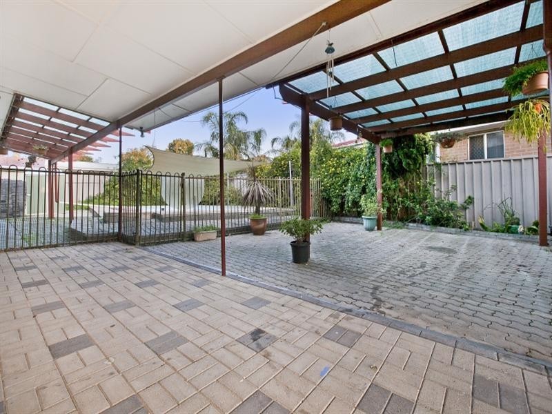 32 Greenway Drive, Surrey Downs SA 5126