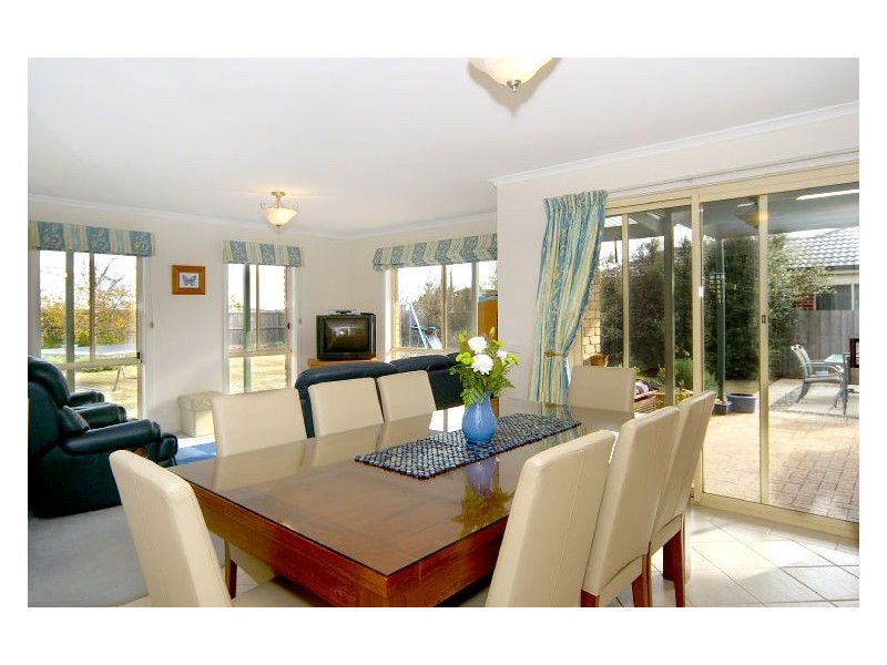 11 Magpie Close, Lara VIC 3212