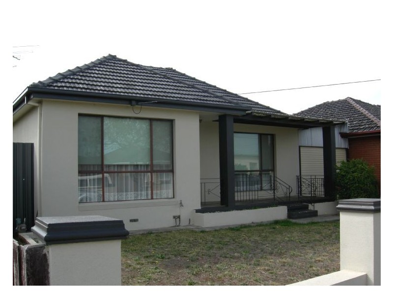 2 Robb Avenue, Hamlyn Heights VIC 3215