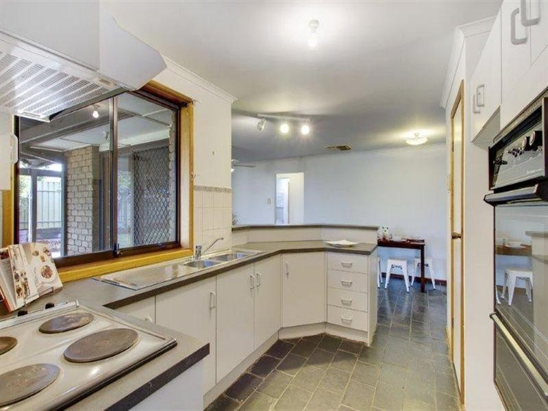 15 Winham Avenue, Old Reynella SA 5161