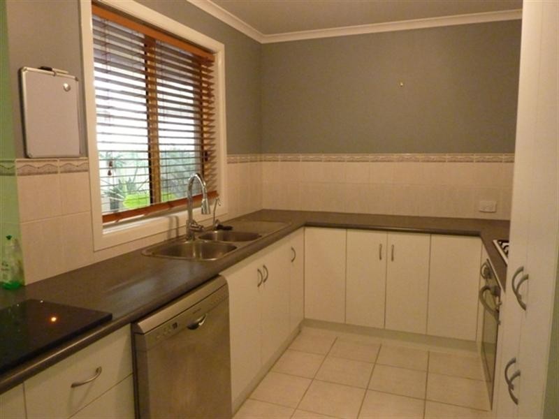 34 Barracoota Crescent, Aldinga Beach SA 5173