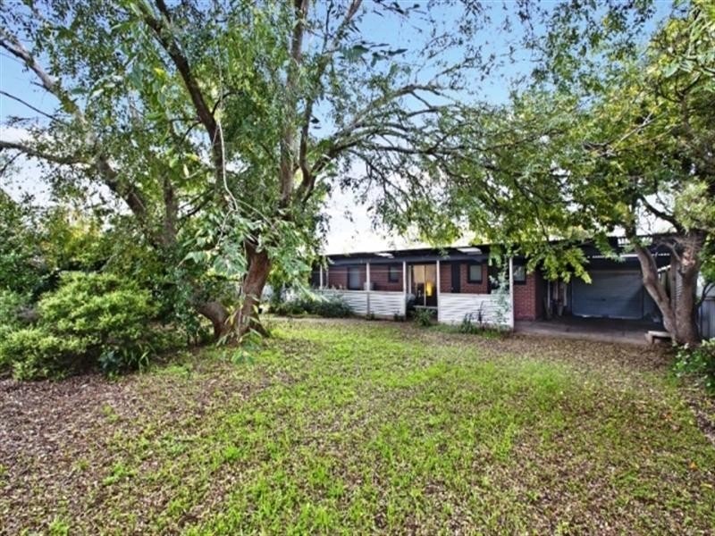 2 Charles Street, Christie Downs SA 5164