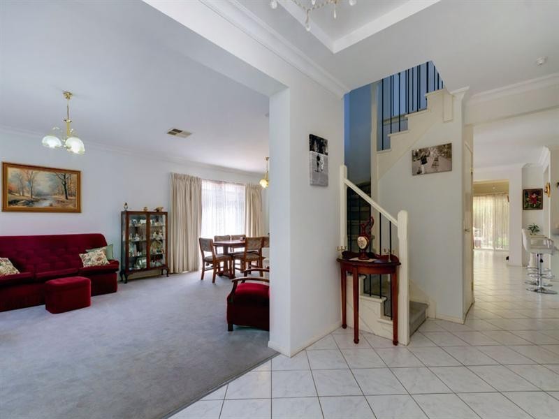 9 Campbell Avenue, Seaton SA 5023