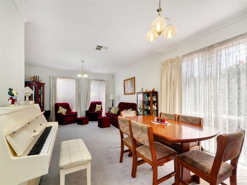 9 Campbell Avenue, Seaton SA 5023