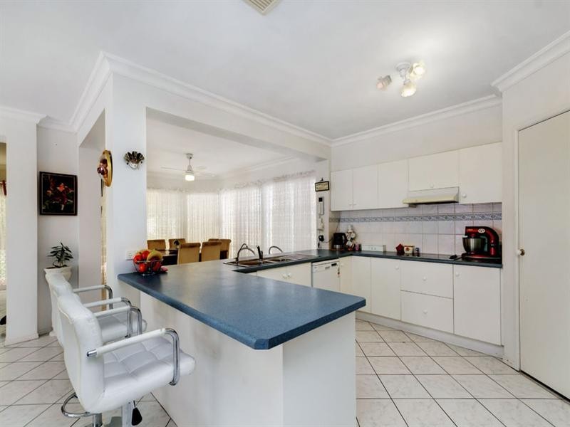 9 Campbell Avenue, Seaton SA 5023