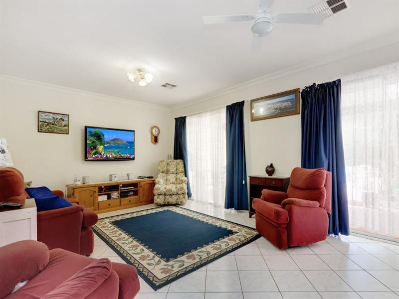 9 Campbell Avenue, Seaton SA 5023