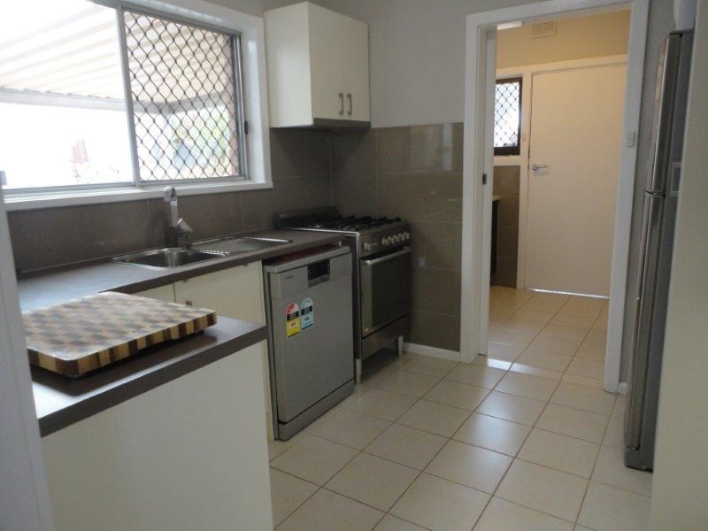 10 Norongo Street, O’sullivan Beach SA 5166