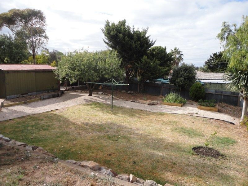 10 Norongo Street, O’sullivan Beach SA 5166