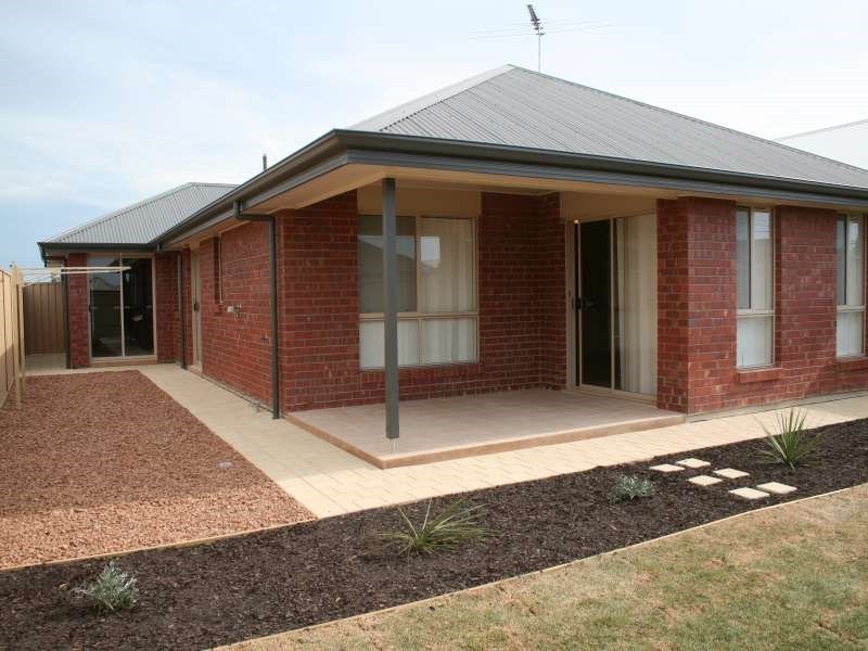 28 Yarr Crescent, Seaford Meadows SA 5169