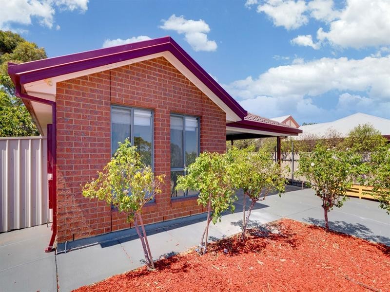 10 Esther Drive, Woodcroft SA 5162