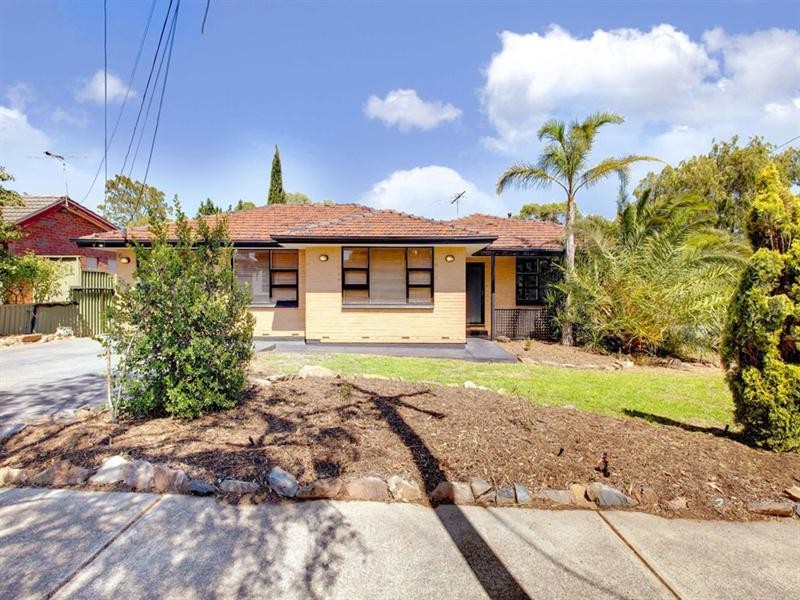 18 Gilbertson Road, Seacliff Park SA 5049