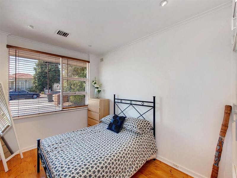 18 Gilbertson Road, Seacliff Park SA 5049