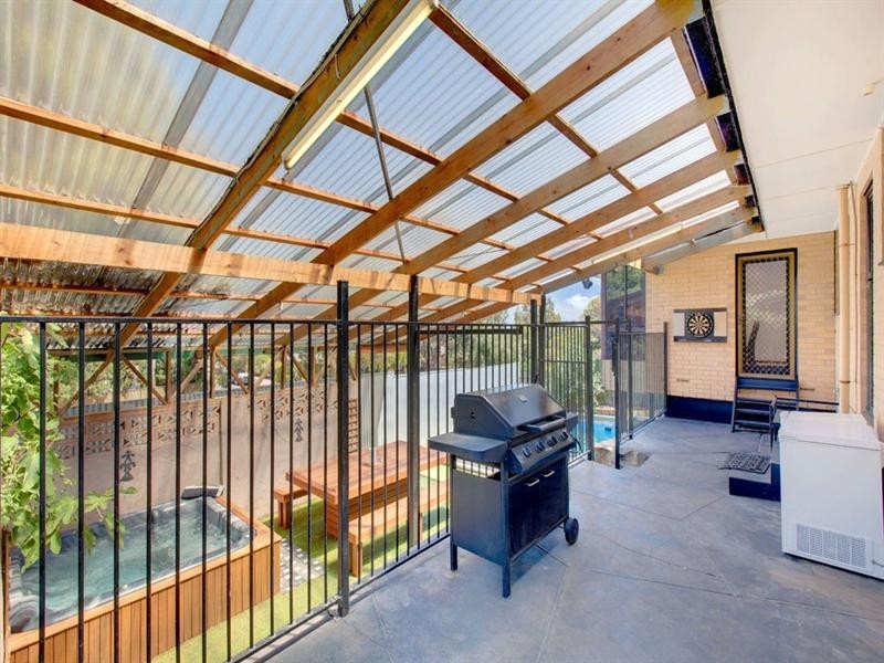 18 Gilbertson Road, Seacliff Park SA 5049