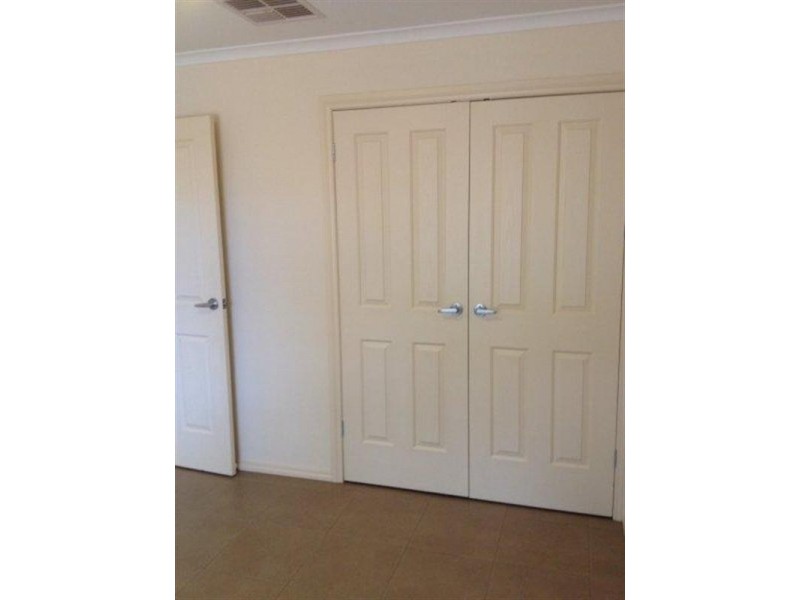 8 Yalanda Street, Eden Hills SA 5050