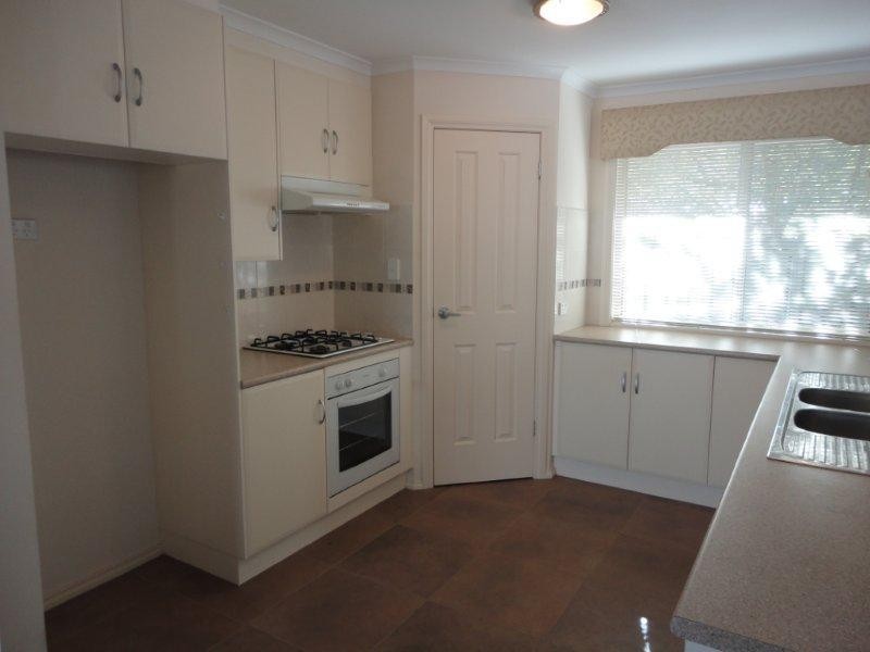 8 Yalanda Street, Eden Hills SA 5050