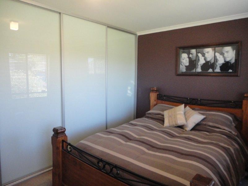 20 Jessica Street, Aberfoyle Park SA 5159