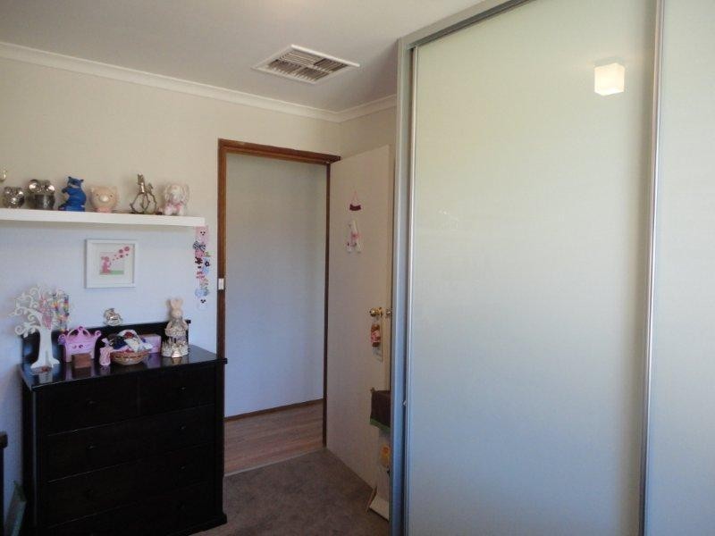 20 Jessica Street, Aberfoyle Park SA 5159