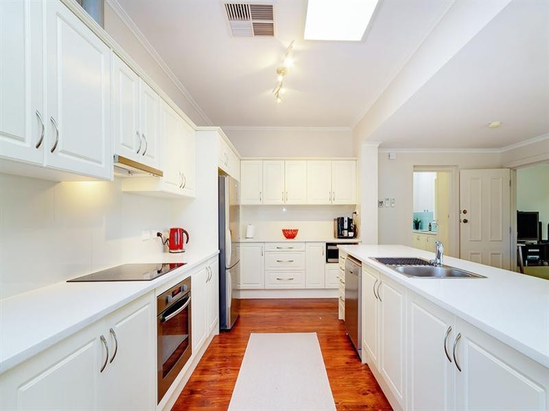 12 Hamilton Avenue, Warradale SA 5046