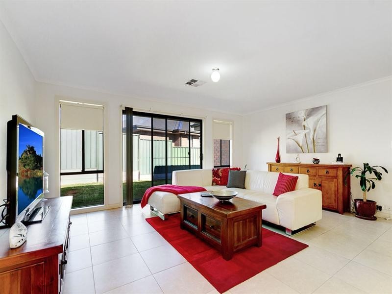 10 Toby Court, Hallett Cove SA 5158