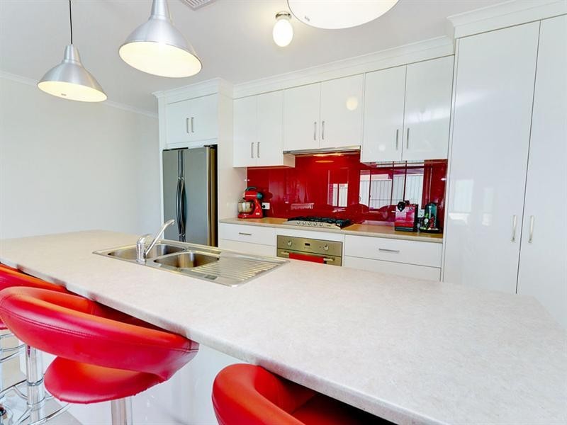 10 Toby Court, Hallett Cove SA 5158