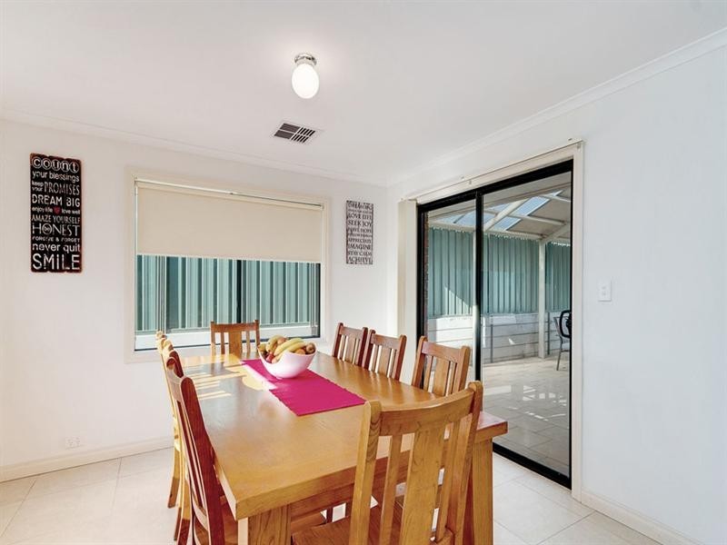 10 Toby Court, Hallett Cove SA 5158