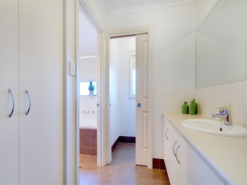 10 Toby Court, Hallett Cove SA 5158