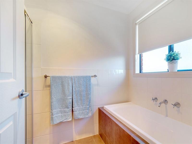 10 Toby Court, Hallett Cove SA 5158