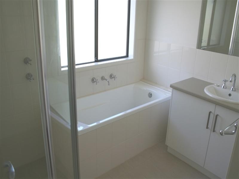 8a John Street, Oakbank SA 5243