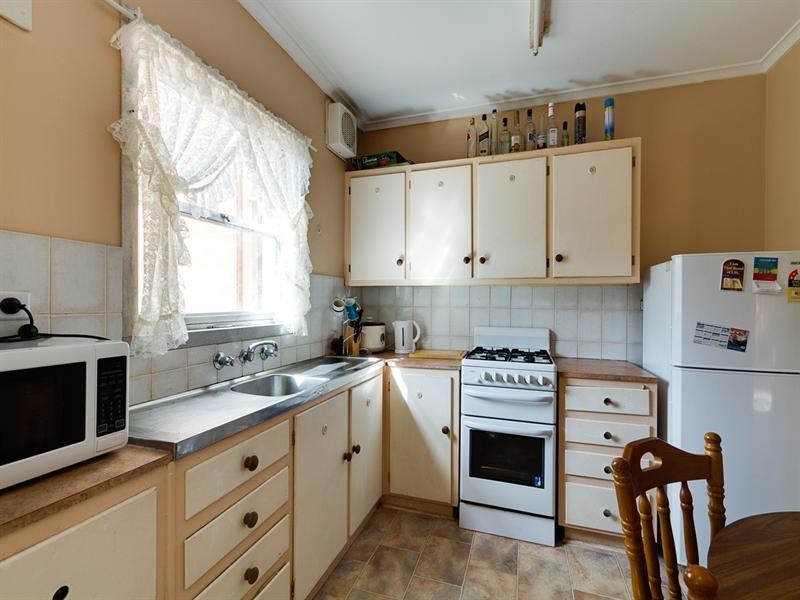 3/4 Shepherds Hill Road, Bedford Park SA 5042