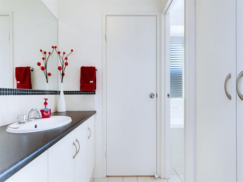 5 Teal Close, Aldinga Beach SA 5173