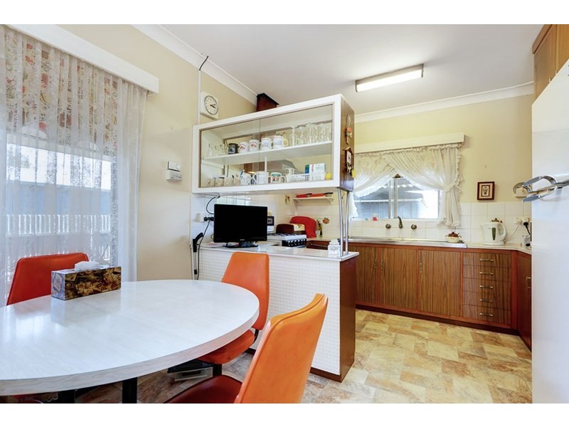 12 Shaun Crescent, Mitchell Park SA 5043