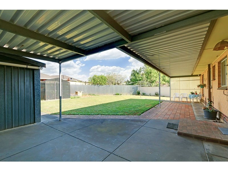 12 Shaun Crescent, Mitchell Park SA 5043