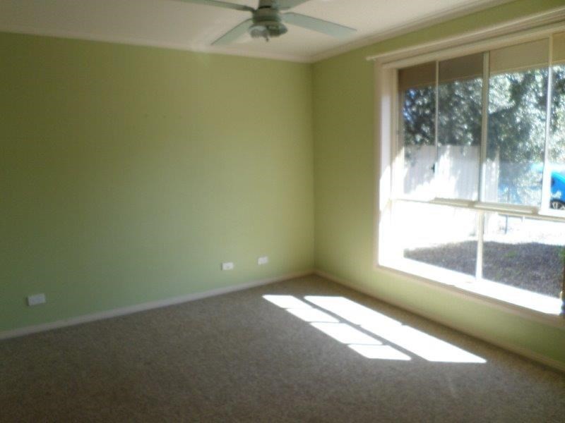 4 Lyle Street, Morphett Vale SA 5162