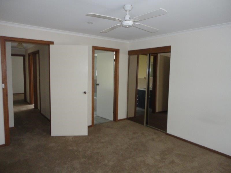 15 Lucretia Way, Hallett Cove SA 5158