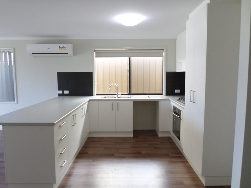10 (lot 919) League Street, Seaford Meadows SA 5169